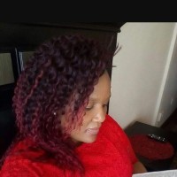 Akhona Yozi