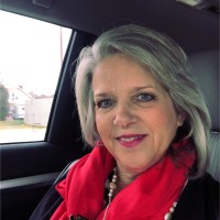 Julie Hollar