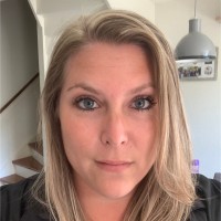 Debbie Van Houwelingen