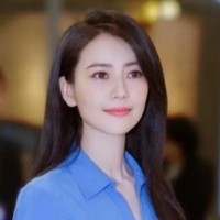 Bella Jiang