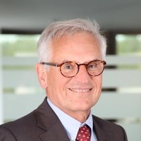 Dr. Eberhard Fischer