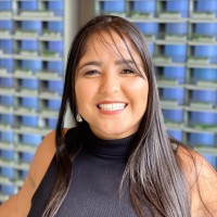 Íris Manuela G. C. Lopes