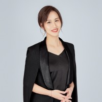 Stephanie Liu