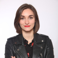 Charlène Student Pop