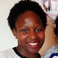 Nadine Pã