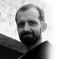 Roberto Hoyos