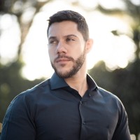 Giovane R.