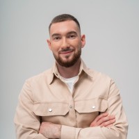 Александр Петров