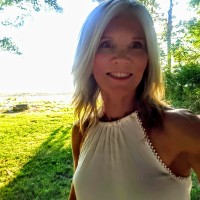 Tina Dennis