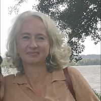 Anna Roos