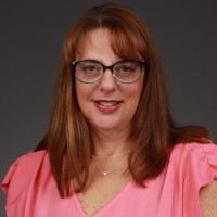 Kristin Leo, Ains