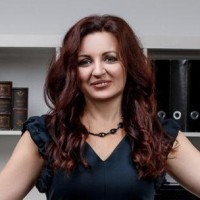 Nadiya McHale  Digital Marketer