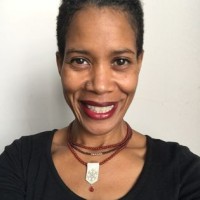Aisha Irvis, Mpa