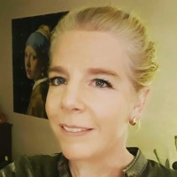 Leonie Van Den Hoven
