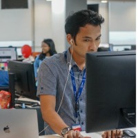 Nurhadi .