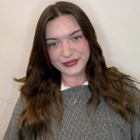 Chloe R.
