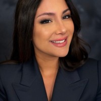 Daniela Visbal, Mba