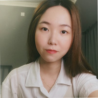 Yi Zeng
