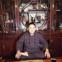 黄文伟