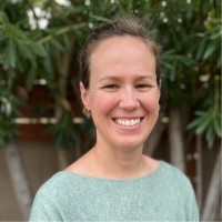 Linnea Lowe, Lisw, Lcsw