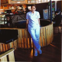 Arlyn Inares