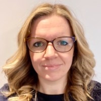 Dr Laura Bangs