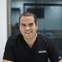Dr. Arturo Valle