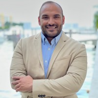 Carlos J Linares