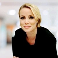 Evy J.