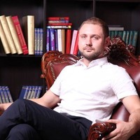 Александр Савельев