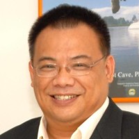 Dr James Yeow