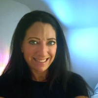 Lora Reed