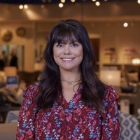 Nikki Mcmillan