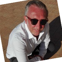 Yves Van Hol