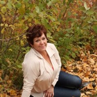 gloria lewis