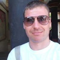 Simon Thomas