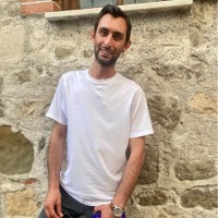 Ahmet Di̇nçbi̇lek
