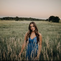 Julia Lyles