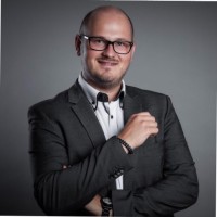 Maximilian M.