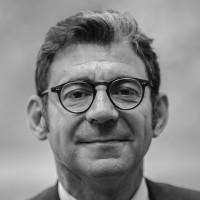 Luca V.