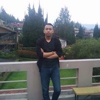 Ade Hartono