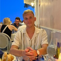 Tom Sharpe