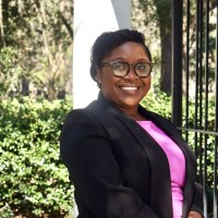 Leslie Thomas