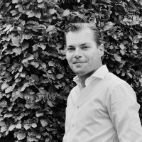 Dirk Hintzen