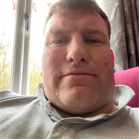 Andrew Bell ( Frankie)