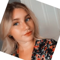 Eva Guilhot