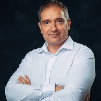 Dr. Dimitris Kazarnovskis