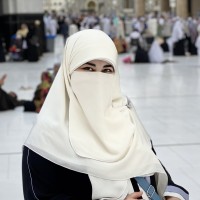 Esraa Eldeeb