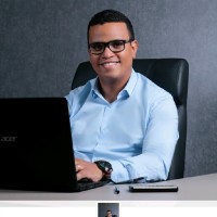Vitor L.