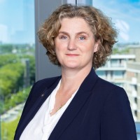 Sandra De Waart, Mba